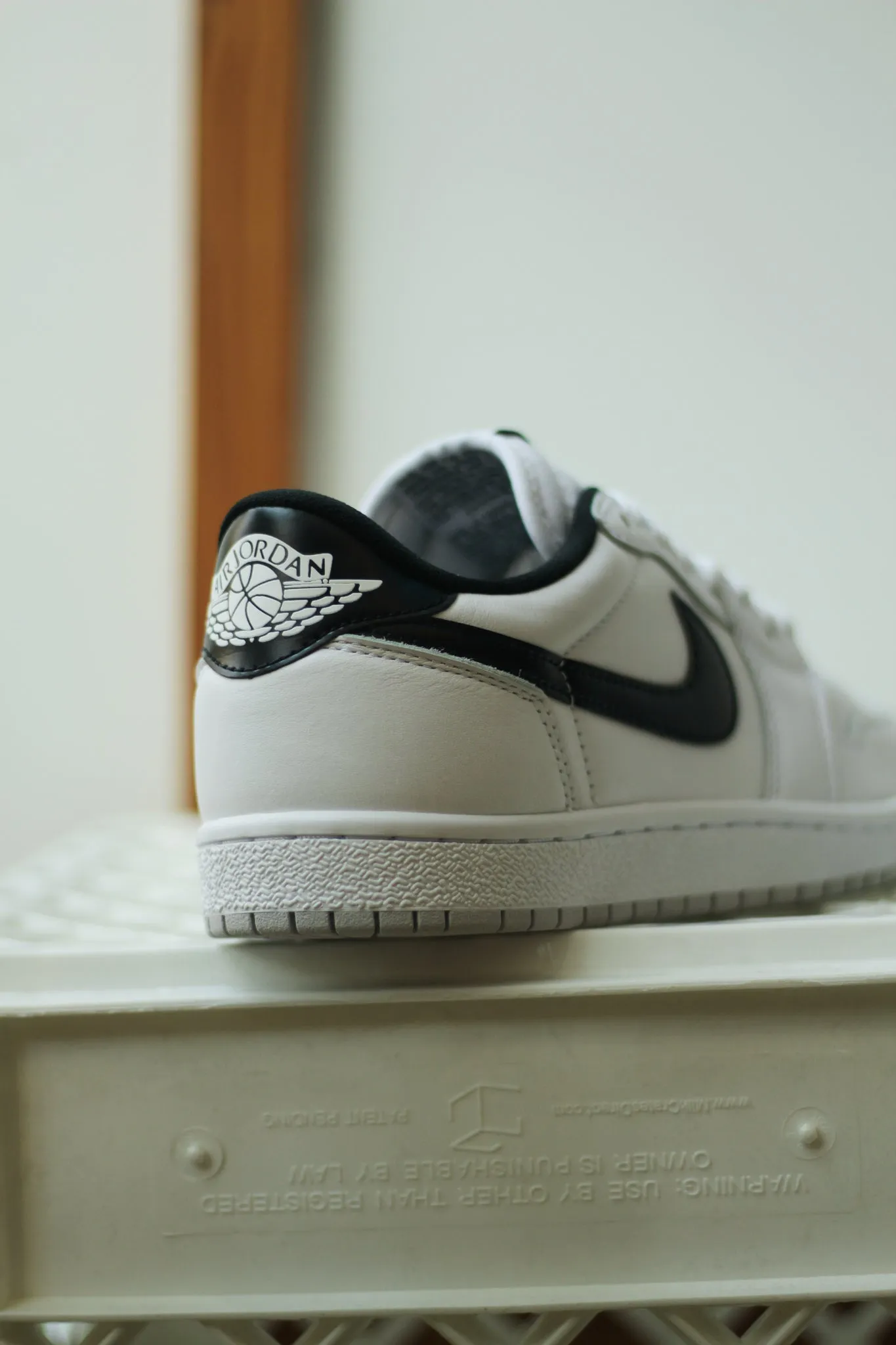 AIR JORDAN 1 LOW 85 "WHITE/BLACK"