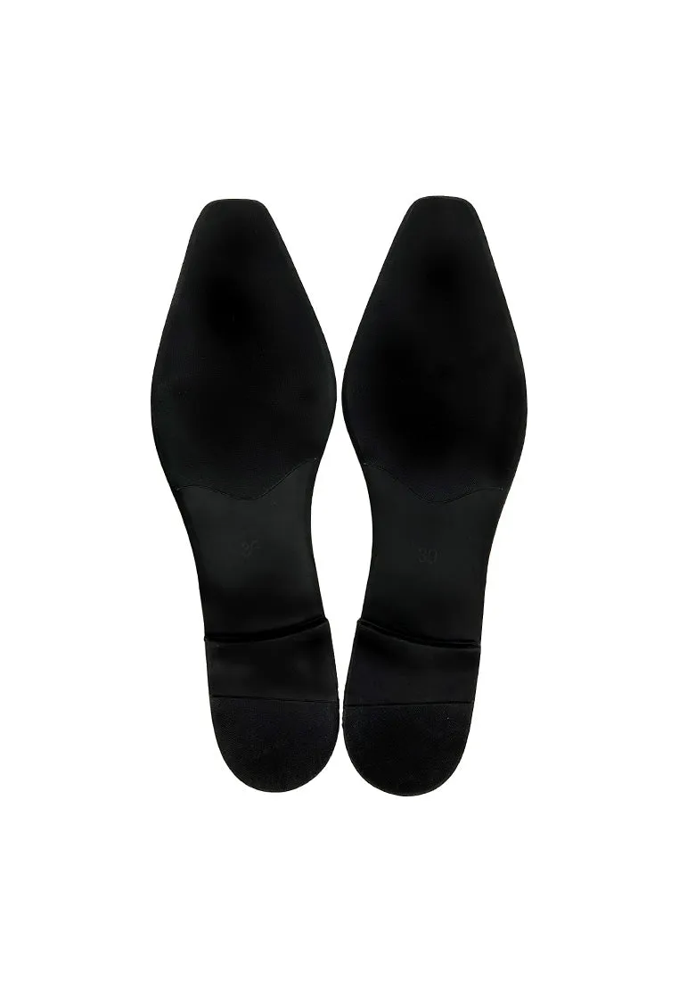 Glamour Gait Flats